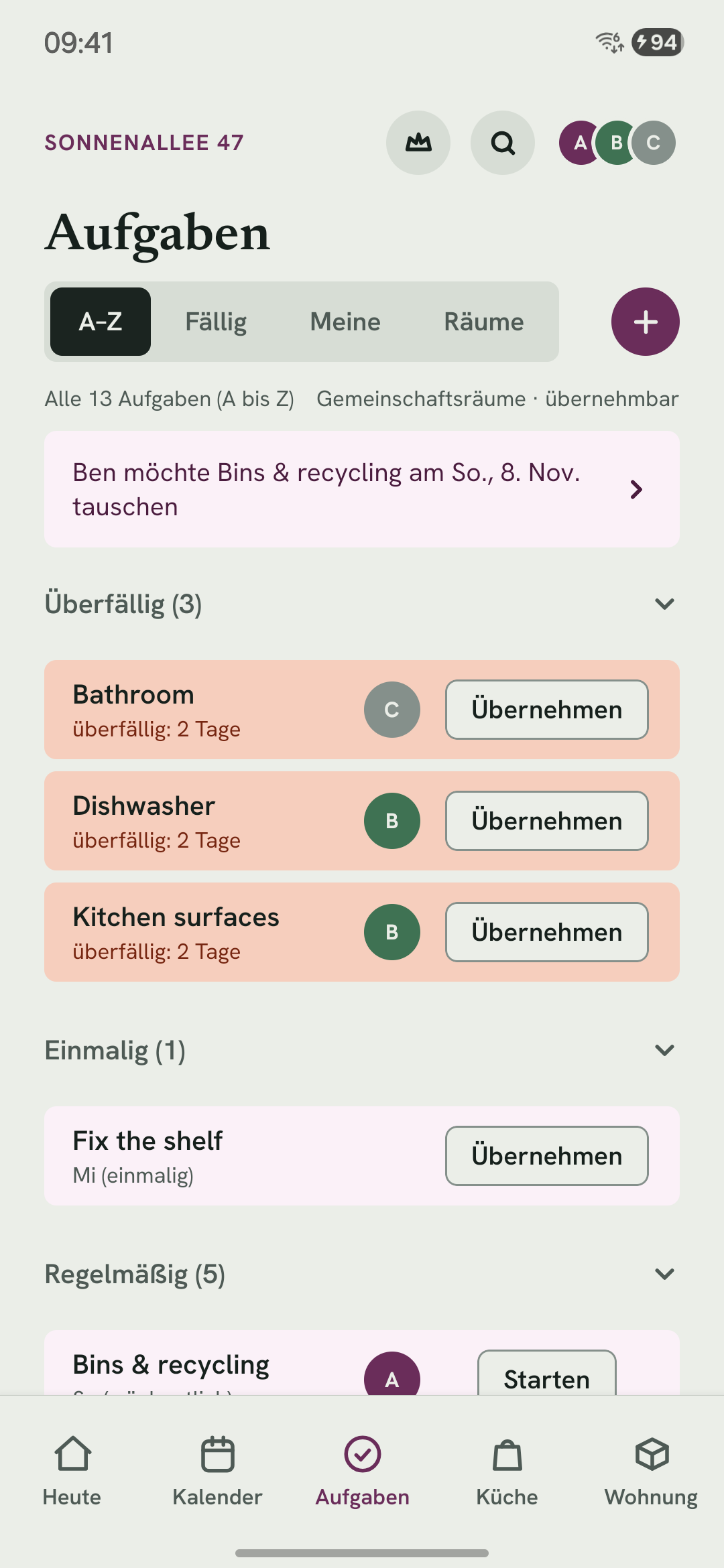 Der Aufgaben-Tab: eine Liste mit Aufgaben, wer sie hat und wann, darunter die Aufgaben ohne Termin.